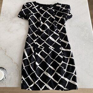 Club Monaco 100% silk black & white diamond print short sleeve dress, round neck